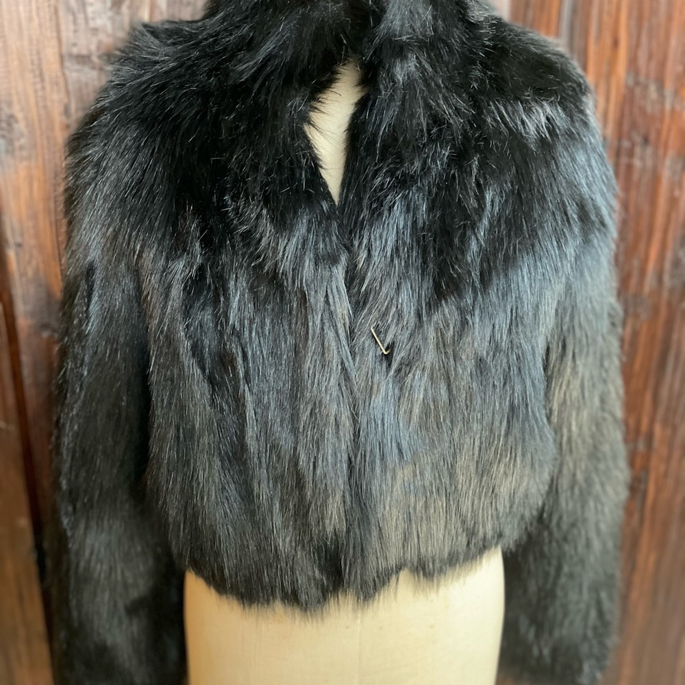 illua Faux Fur Crop Lined Jacket
